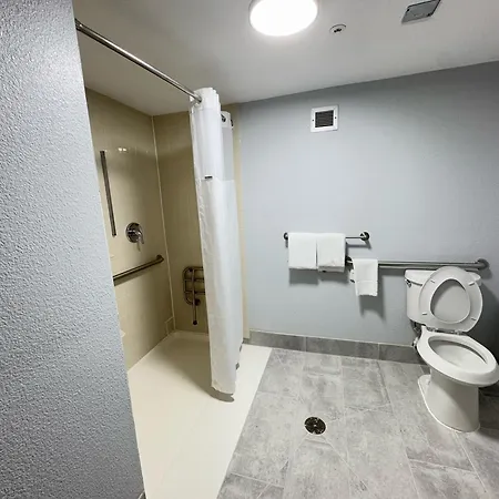 Super 8 By Wyndham Dallas Love Field Airport Exterior photo