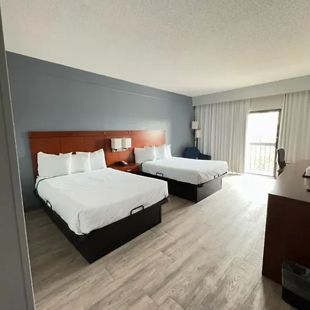 Super 8 By Wyndham Dallas Love Field Airport Exterior photo
